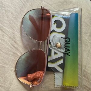 brand new QUAY high key sunglasses